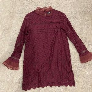 Lulu (Small) burgundy Lace dress